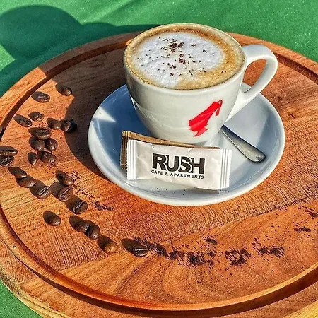 Apartment Rush Cafe &